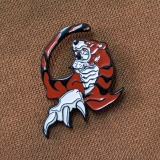 Shenmue-Pin-1